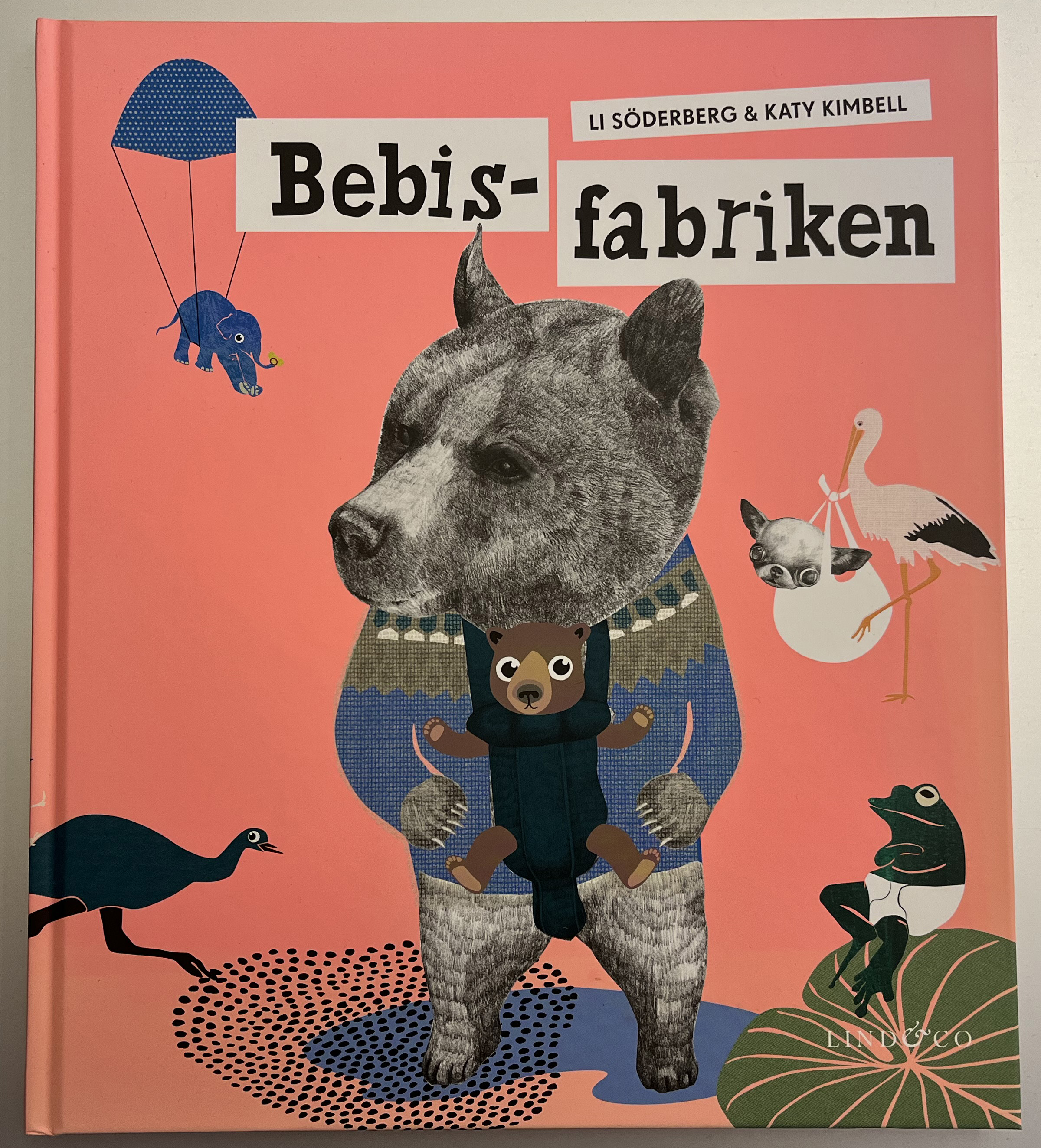 2017–2018. Konsultation och faktagranskning av barnbok, “Bebisfabriken” av Katy Kimbell & Li Söderberg. / 2017–2018. Consultant and fact-checking for children’s book, “Bebisfabriken” by Katy Kimbell & Li Söderberg.